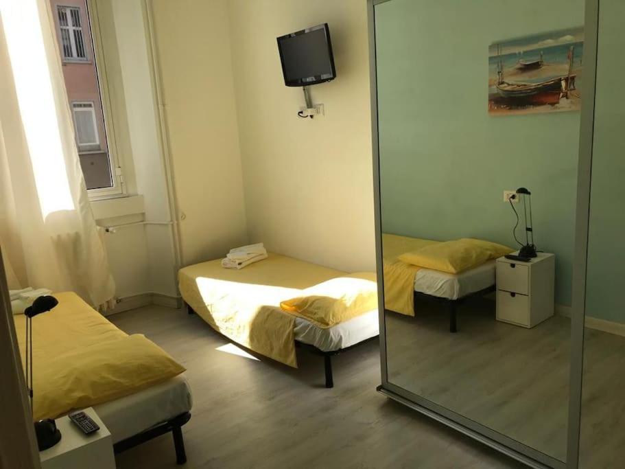 Appartamento In Zona Bocconi Milánó Kültér fotó